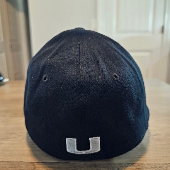 Vintage Miami Hurricanes Fitted Hat Cap 90s Black NCAA Embroidered One Fit TOW - Picture 5 of 8